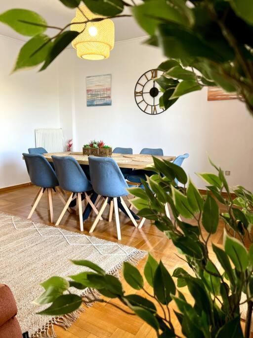 Seaview Penthouse On The Square Apartment Aígion Ngoại thất bức ảnh