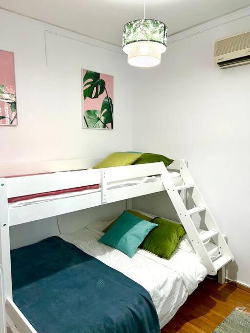 Seaview Penthouse On The Square Apartment Aígion Ngoại thất bức ảnh